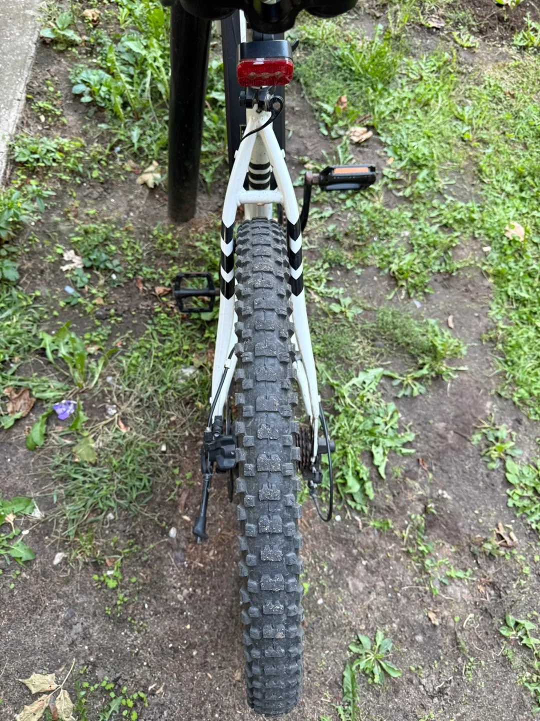 Hitway BK15 Electric Bike - White thumbnail