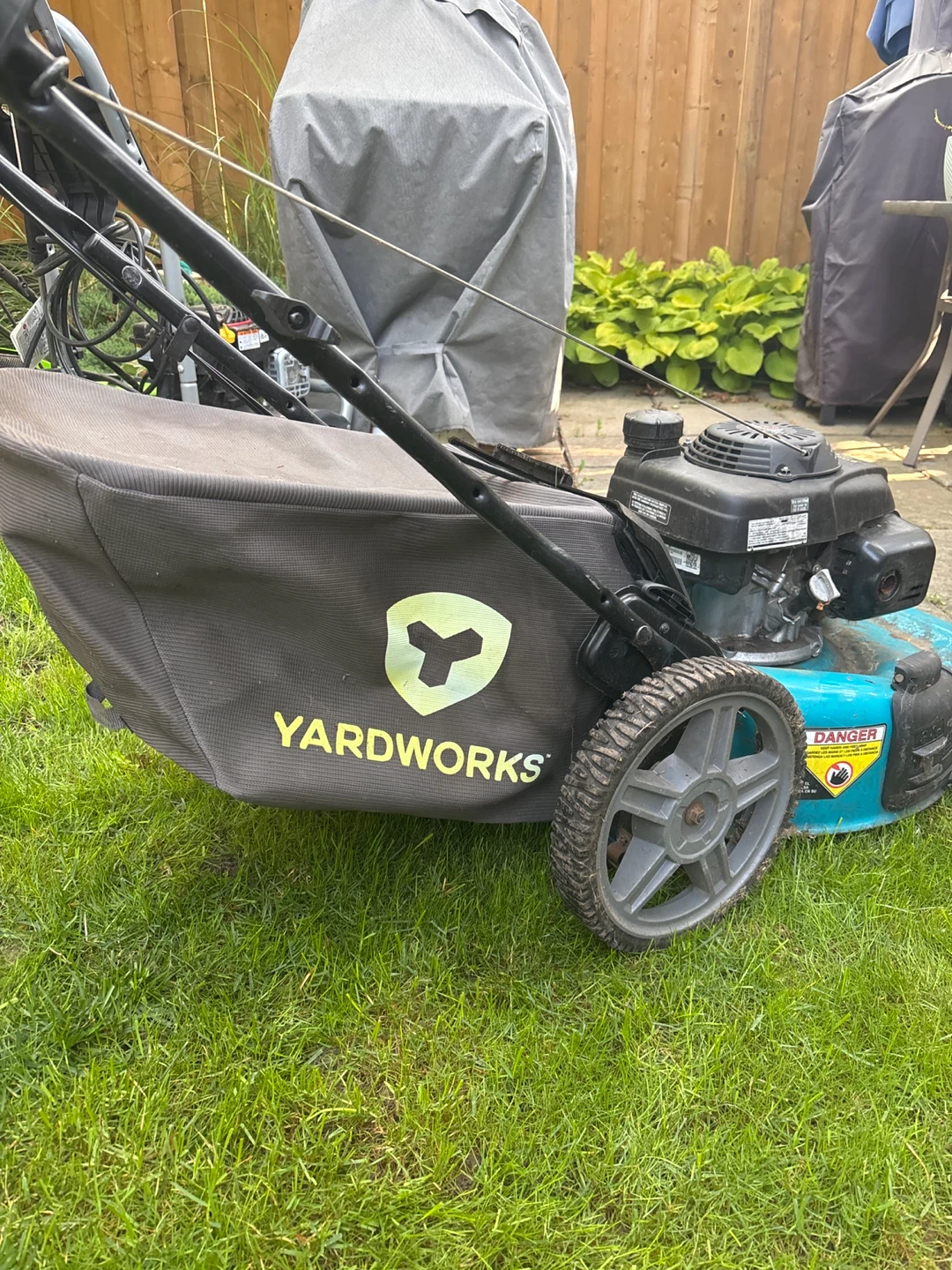 Yardworks GCV 160 Honda Engine Lawn Mower - photo 3