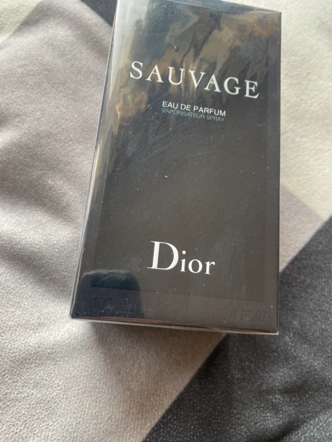Dior Sauvage Eau de Parfum 100ml - New in Box! image indicator(2)