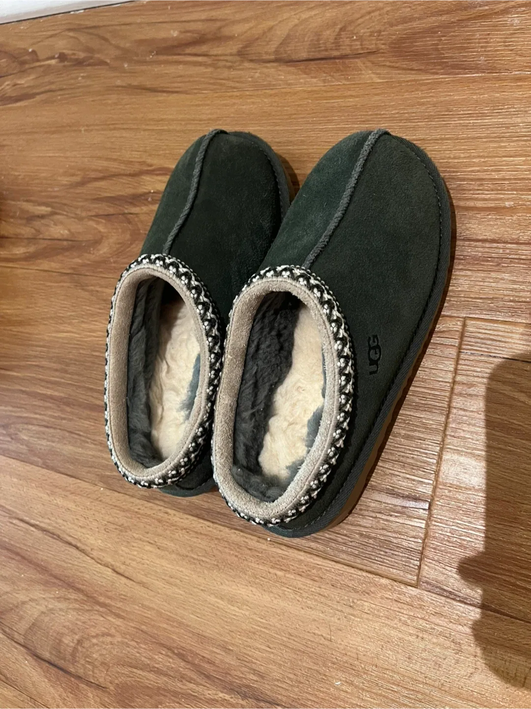 UGG kid’s Tasman Slippers, Size 13K, Olive thumbnail