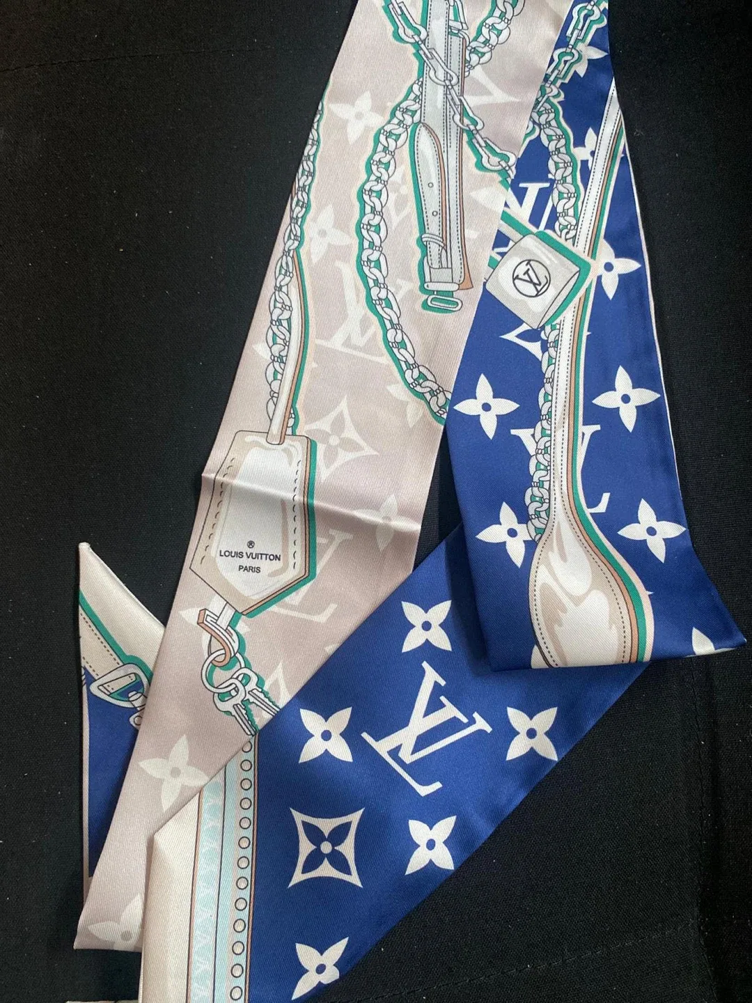 Louis Vuitton Ultimate Monogram Bandeau thumbnail