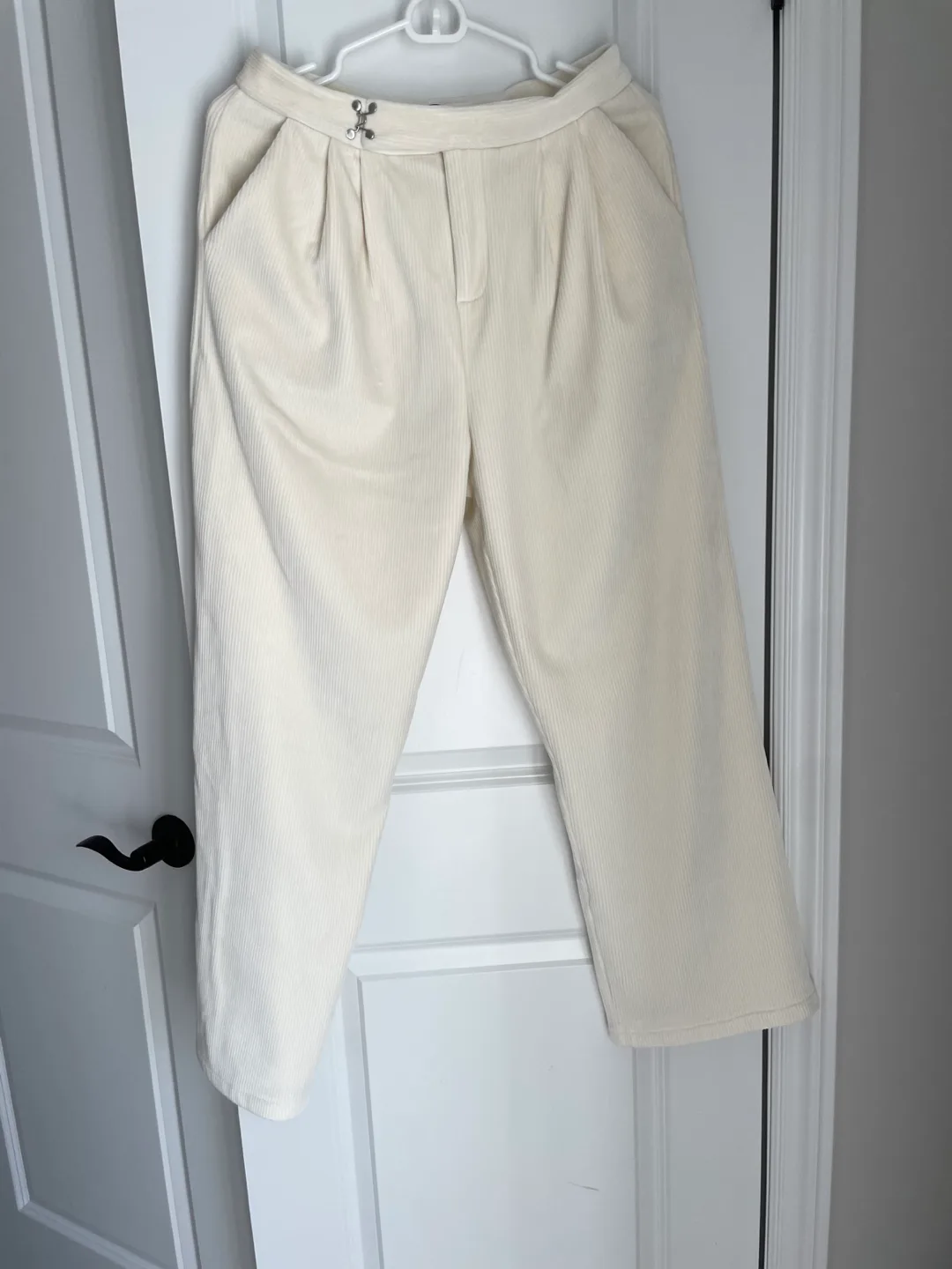 C.X Cream Corduroy Pants image indicator(6)