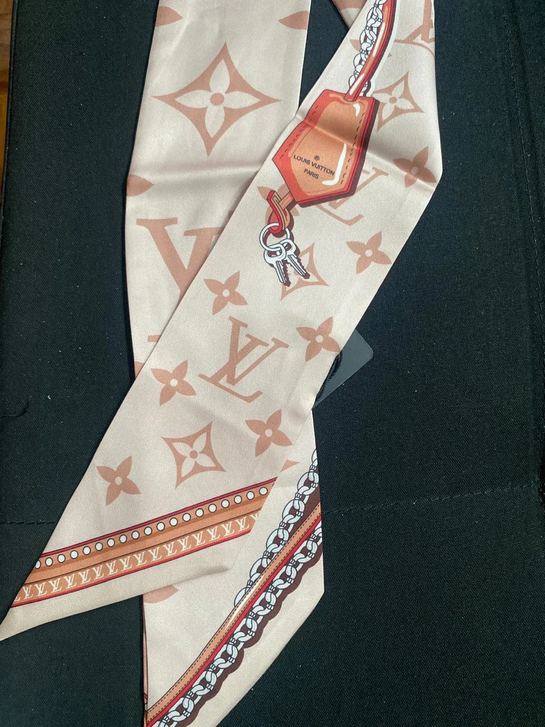 Louis Vuitton Beige Ultimate Monogram Silk Bandeau thumbnail