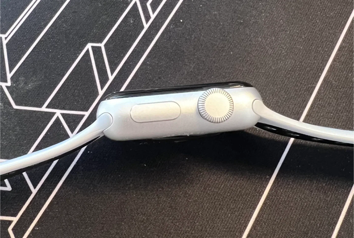 Apple Watch Series 3 Nike+ Edition 38mm image indicator(2)