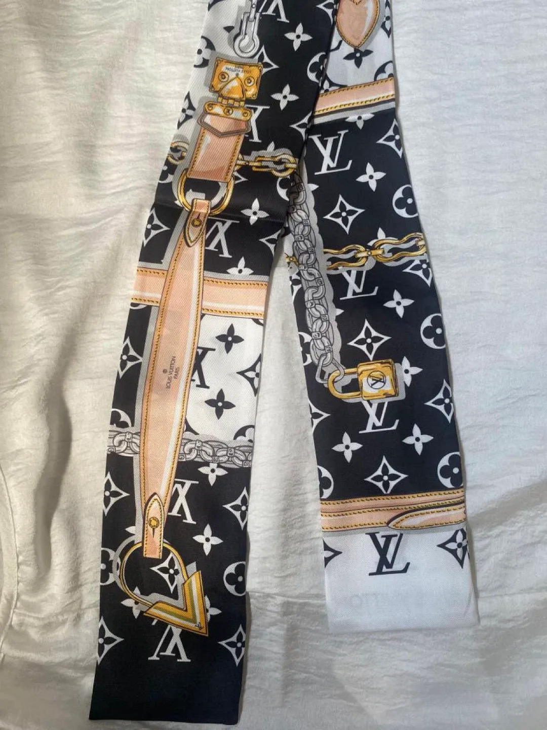 Louis Vuitton Monogram Confidential Bandeau thumbnail