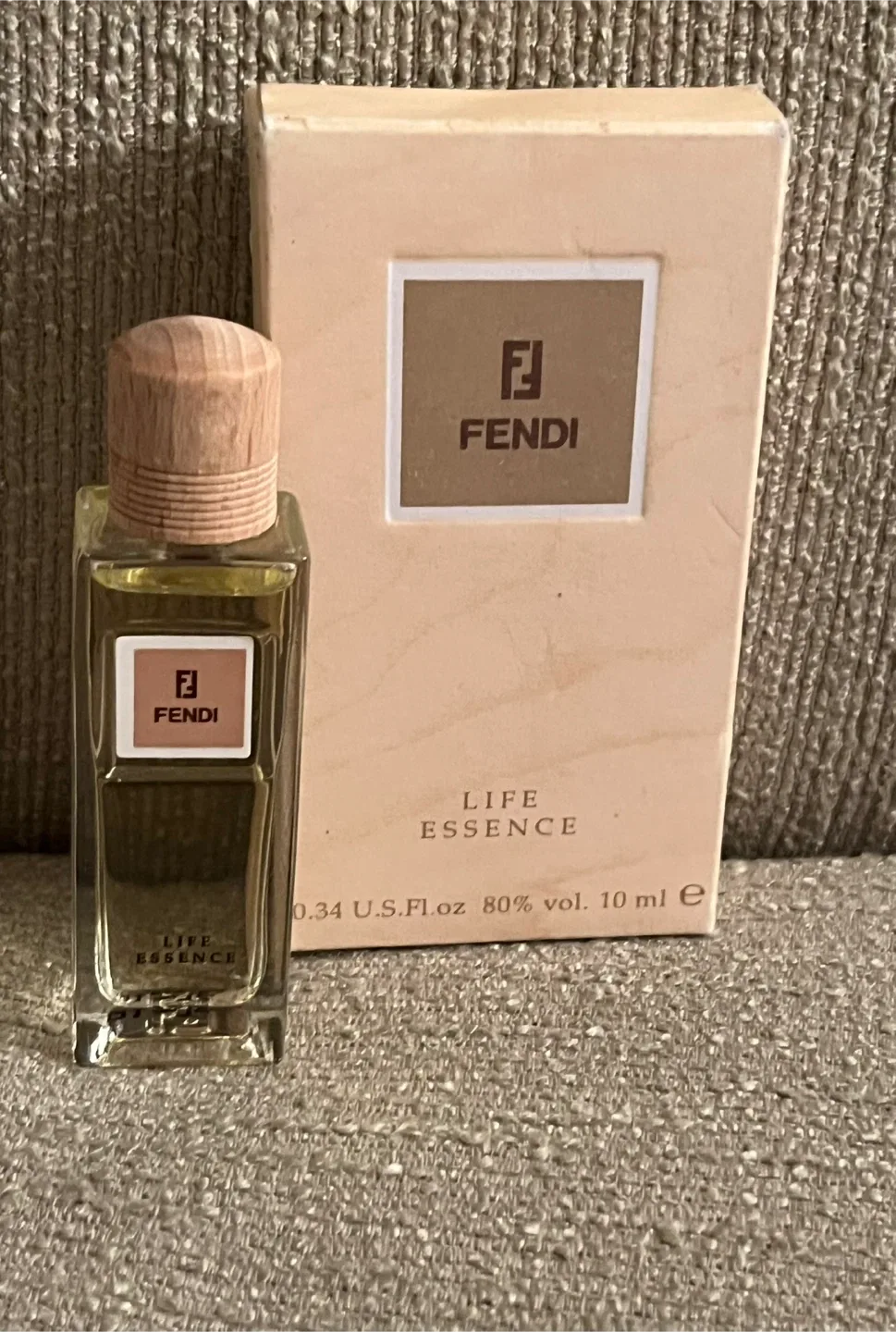 Fendi Life Essence Eau de Toilette 10 ml Bottle thumbnail