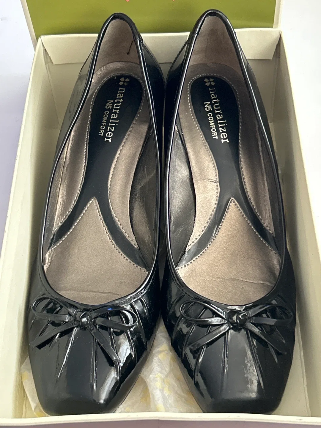 Naturalizer N5 Comfort Black Heels - Size 9M image indicator(2)