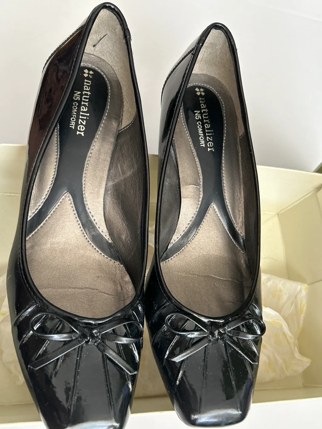 Naturalizer N5 Comfort Black Heels - Size 9M image indicator(6)