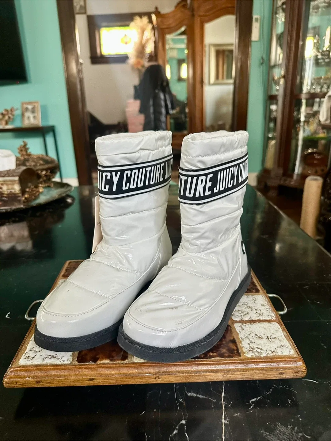Juicy Couture Kissie White Winter Boots - Size 7 thumbnail