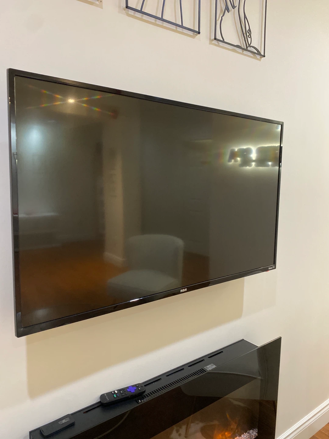 RCA Roku TV - photo 2