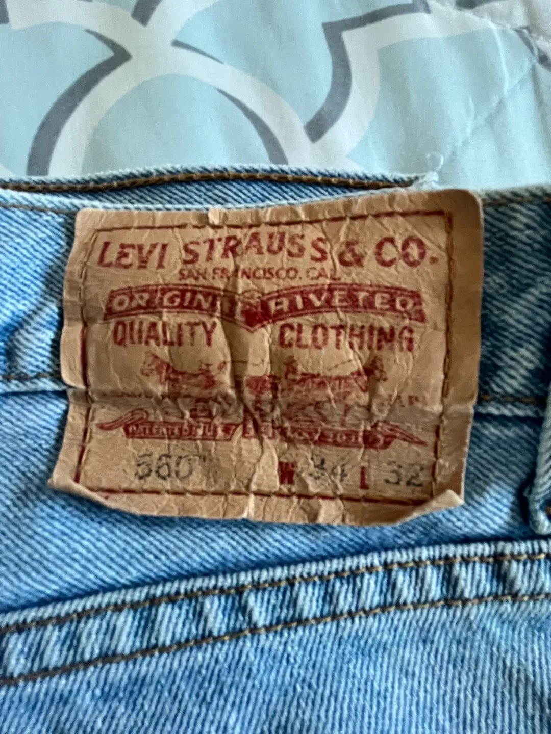 Levi Jeans image indicator(4)