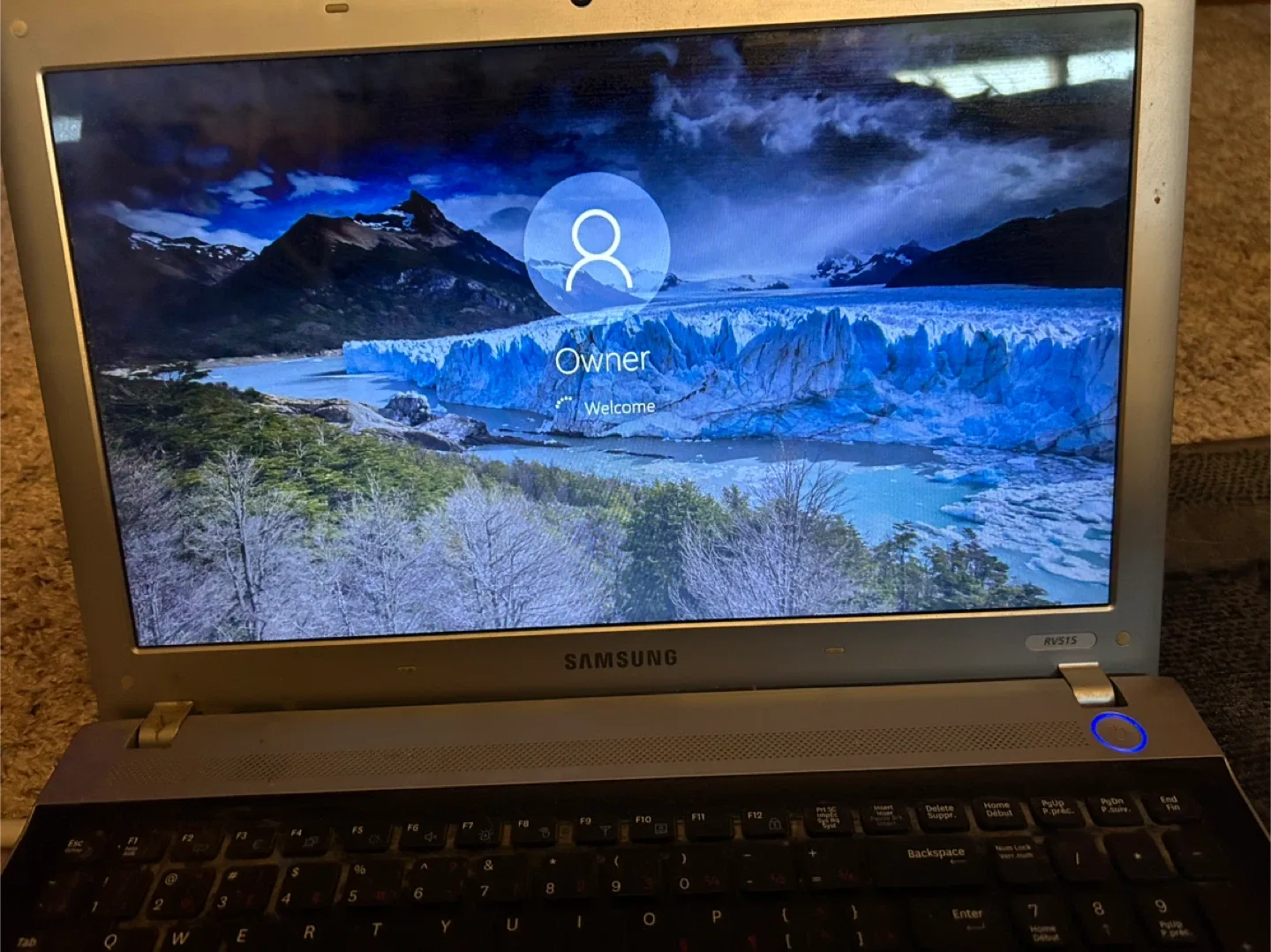 Samsung RV515 Notebook thumbnail