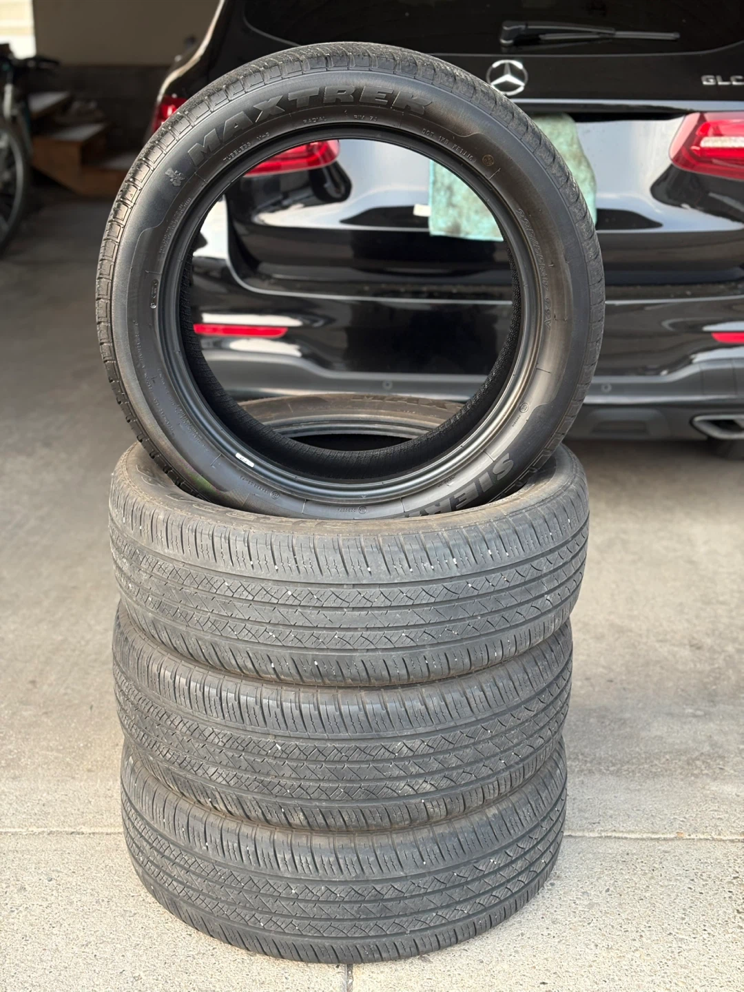 (4) Maxtrek Sierra S6 225/55R19 Tires