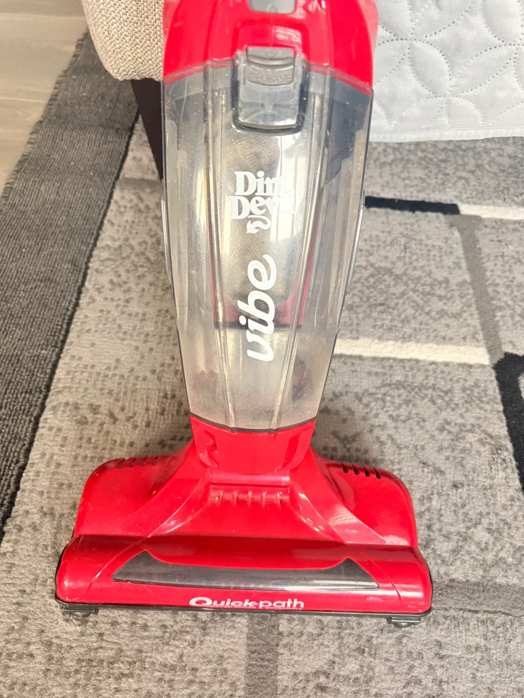 Dirt Devil Vibe Quickpath Vacuum