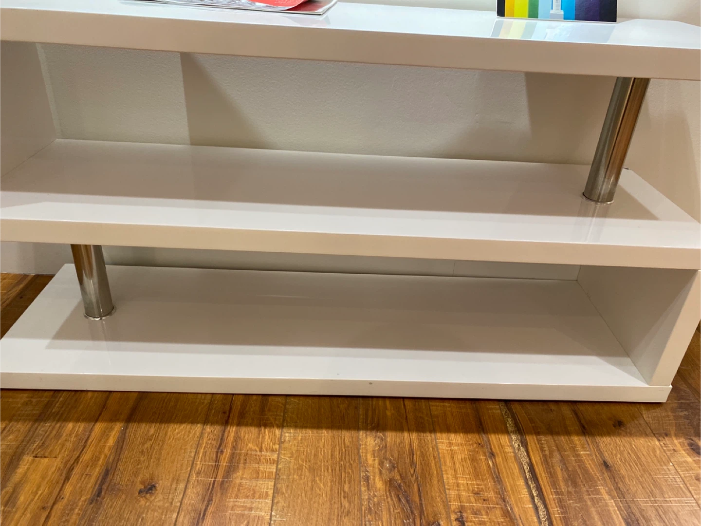 White Modern coffee table - photo 3
