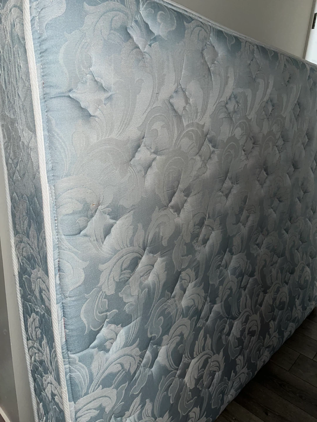 Sear-O-Pedic queen Mattress