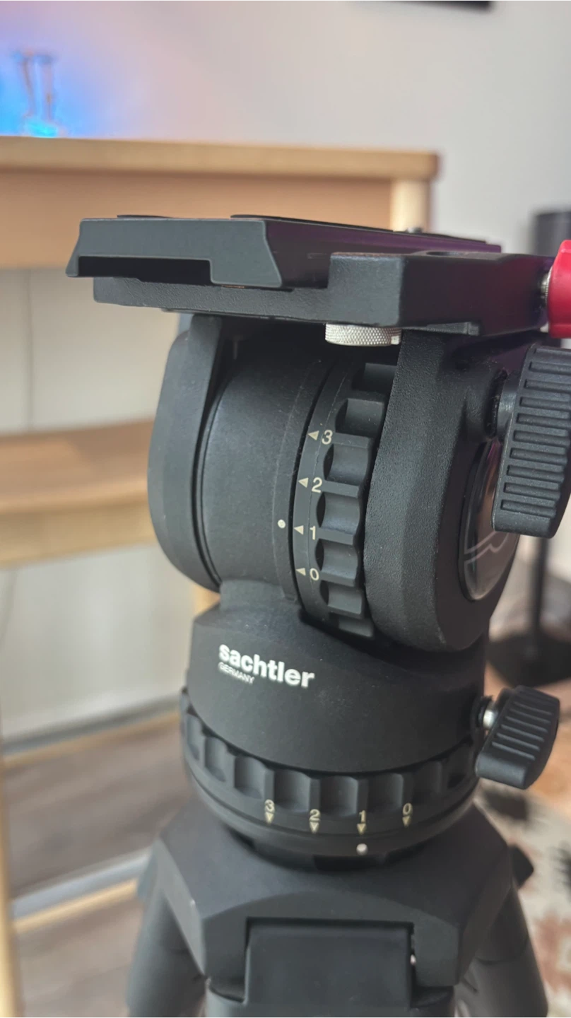 Sachtler Tripod - photo 5