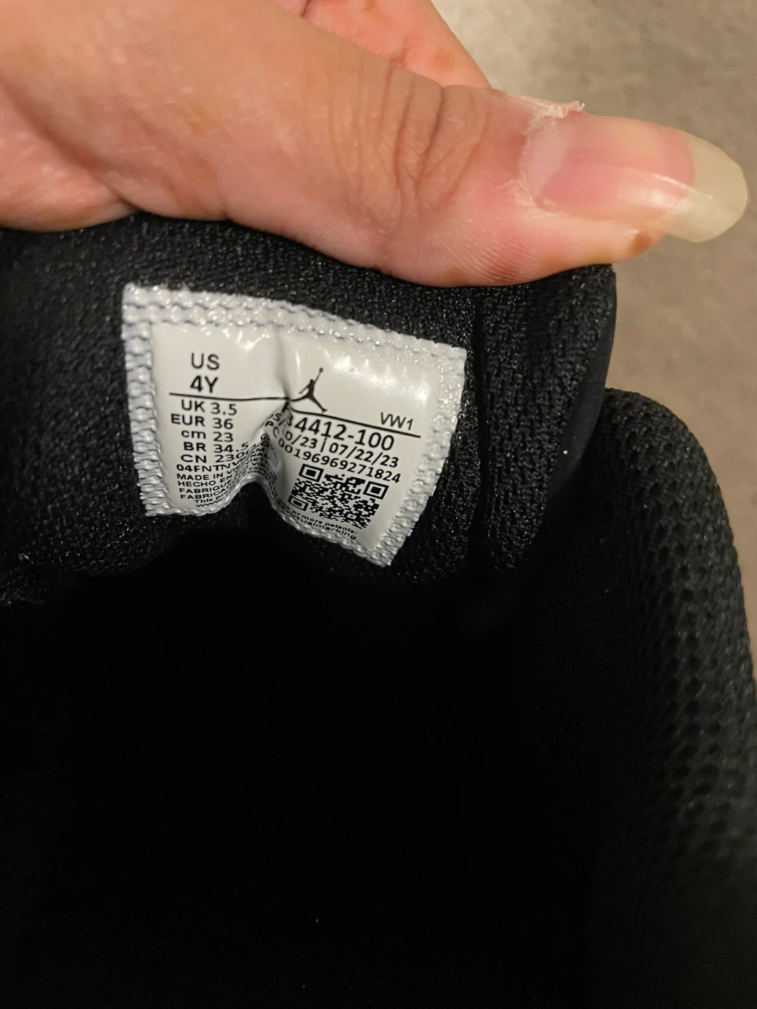 Jordan 1 Low Alt (GS) Black/White - photo 5