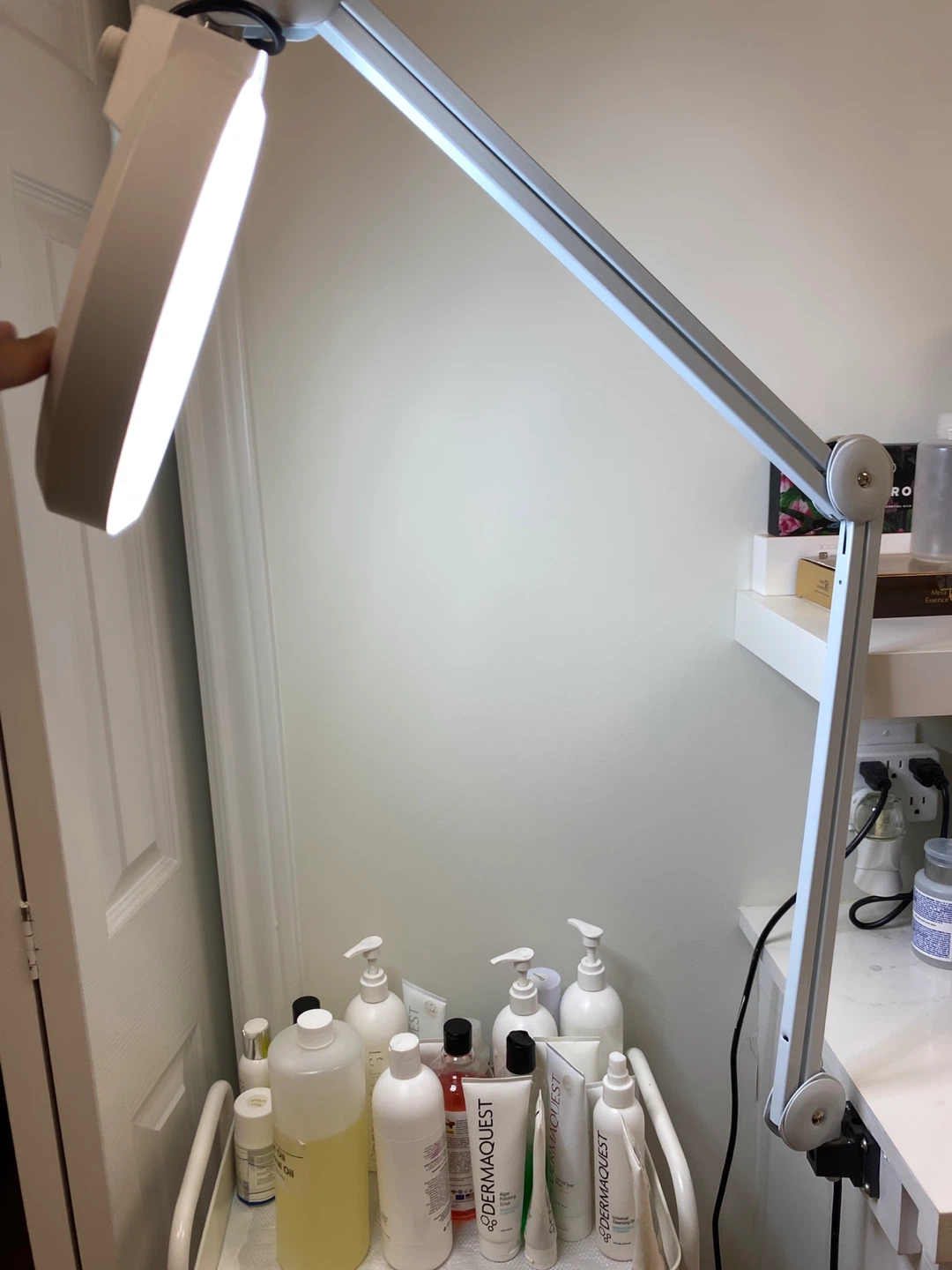 Magnifying Lamp - Adjustable Task Lighting - photo 3