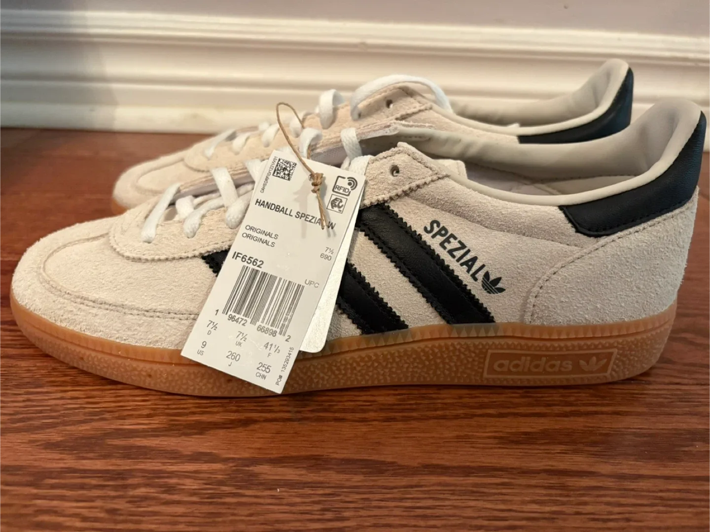 adidas handball spezial image indicator(2)