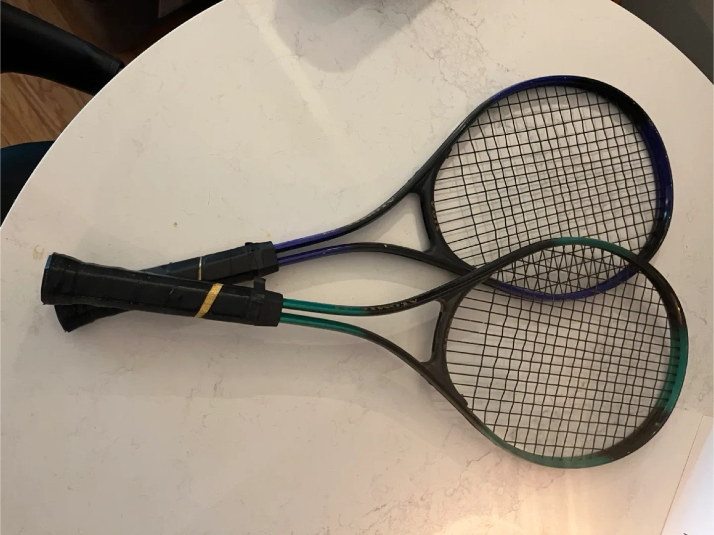 Atomic 27 Tennis Rackets - Pair image indicator(2)