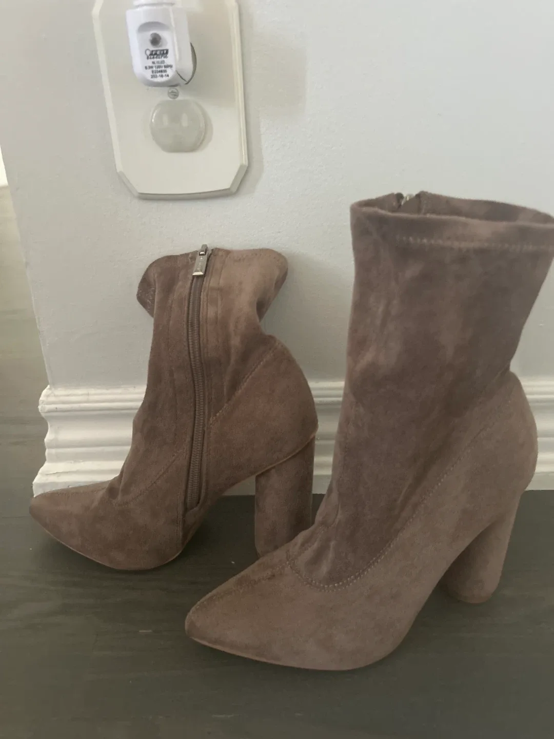 Cape Robbin Brown Heeled Booties image indicator(3)