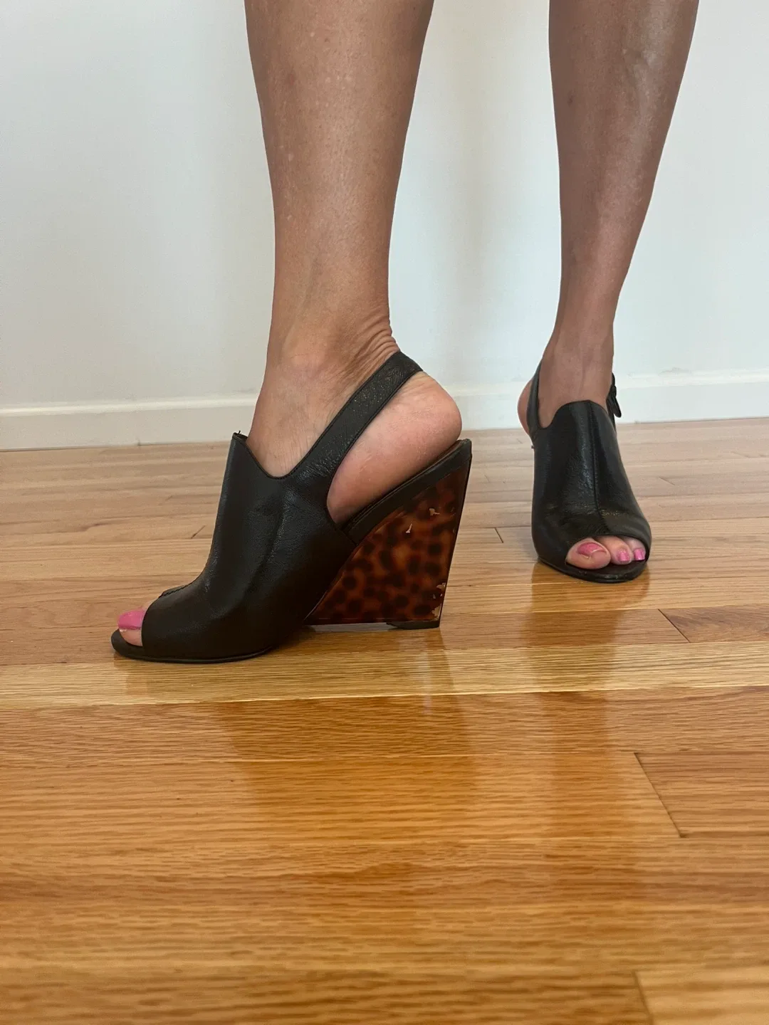 Black Leather Heels image indicator(2)