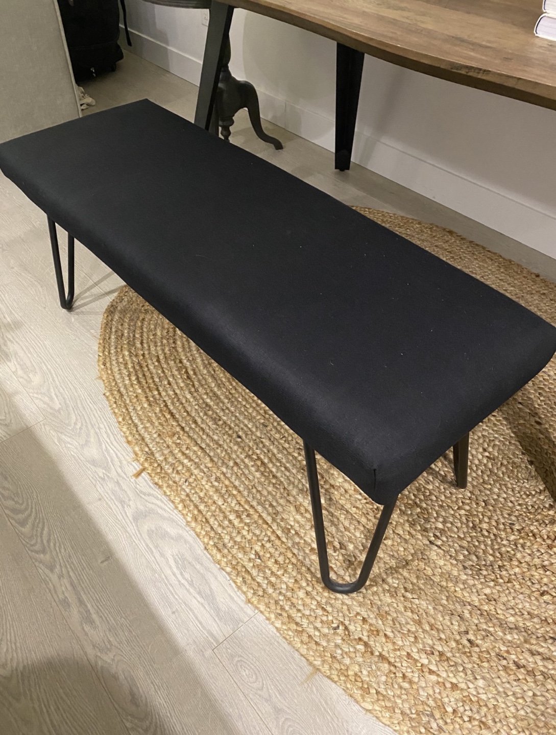 Structube bench