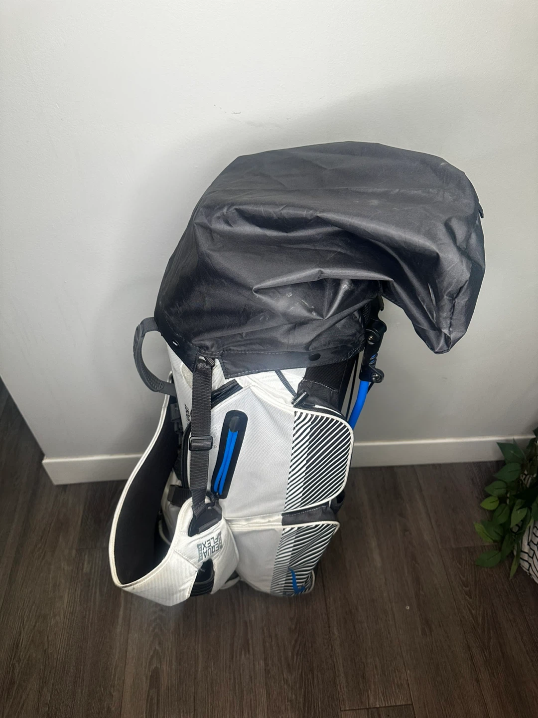Nike Golf Bag - White, Black, Blue