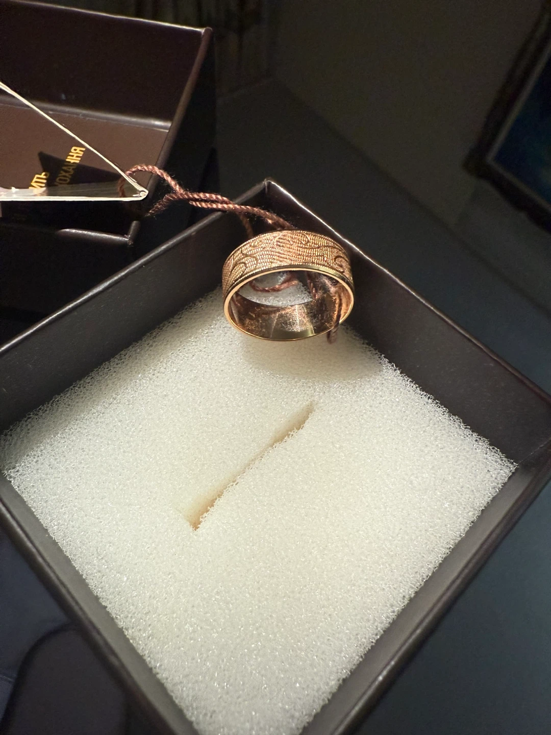 Gold Ring Size 8 - photo 4