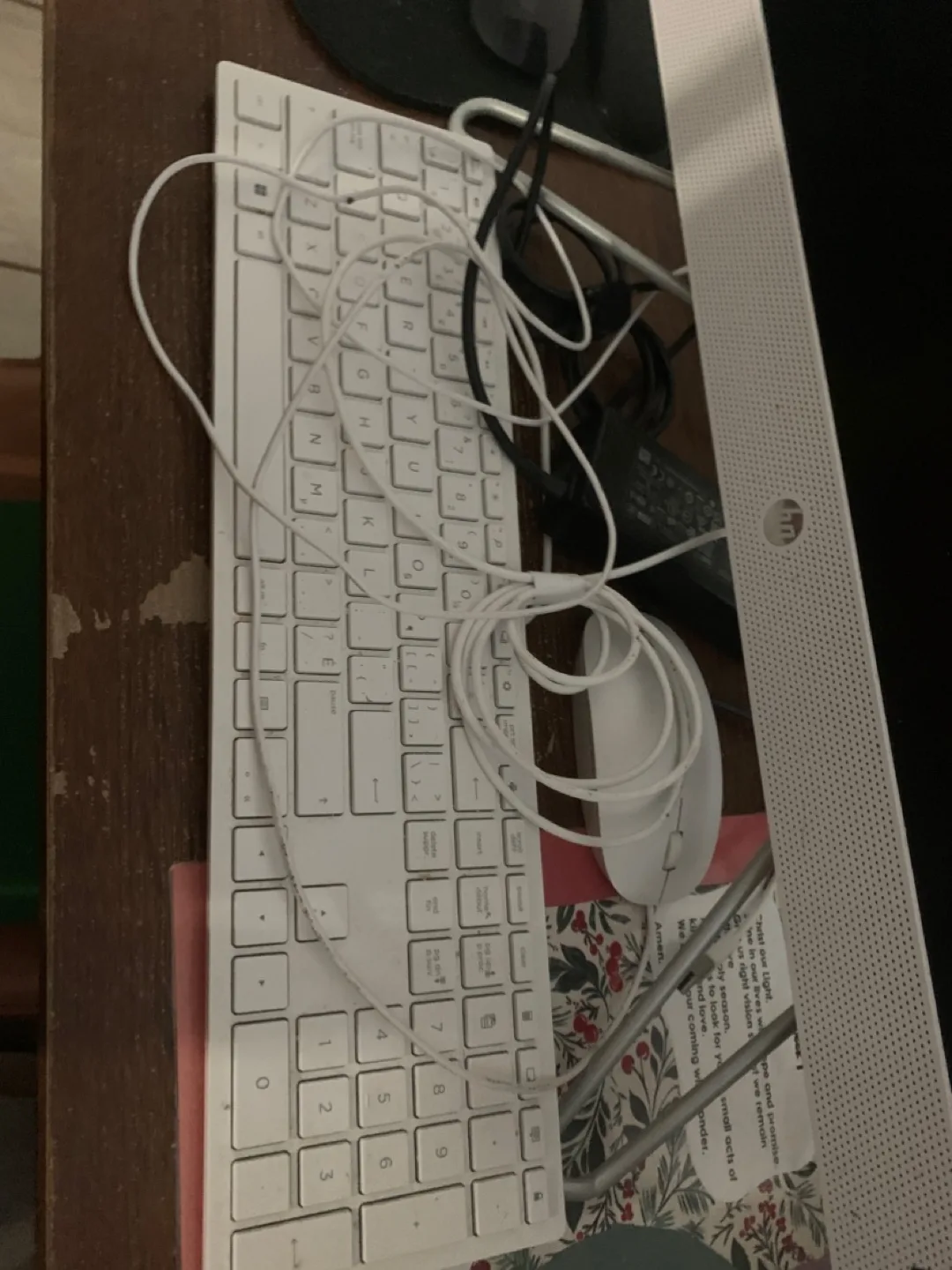 HP All-in-One Desktop Computer image indicator(2)