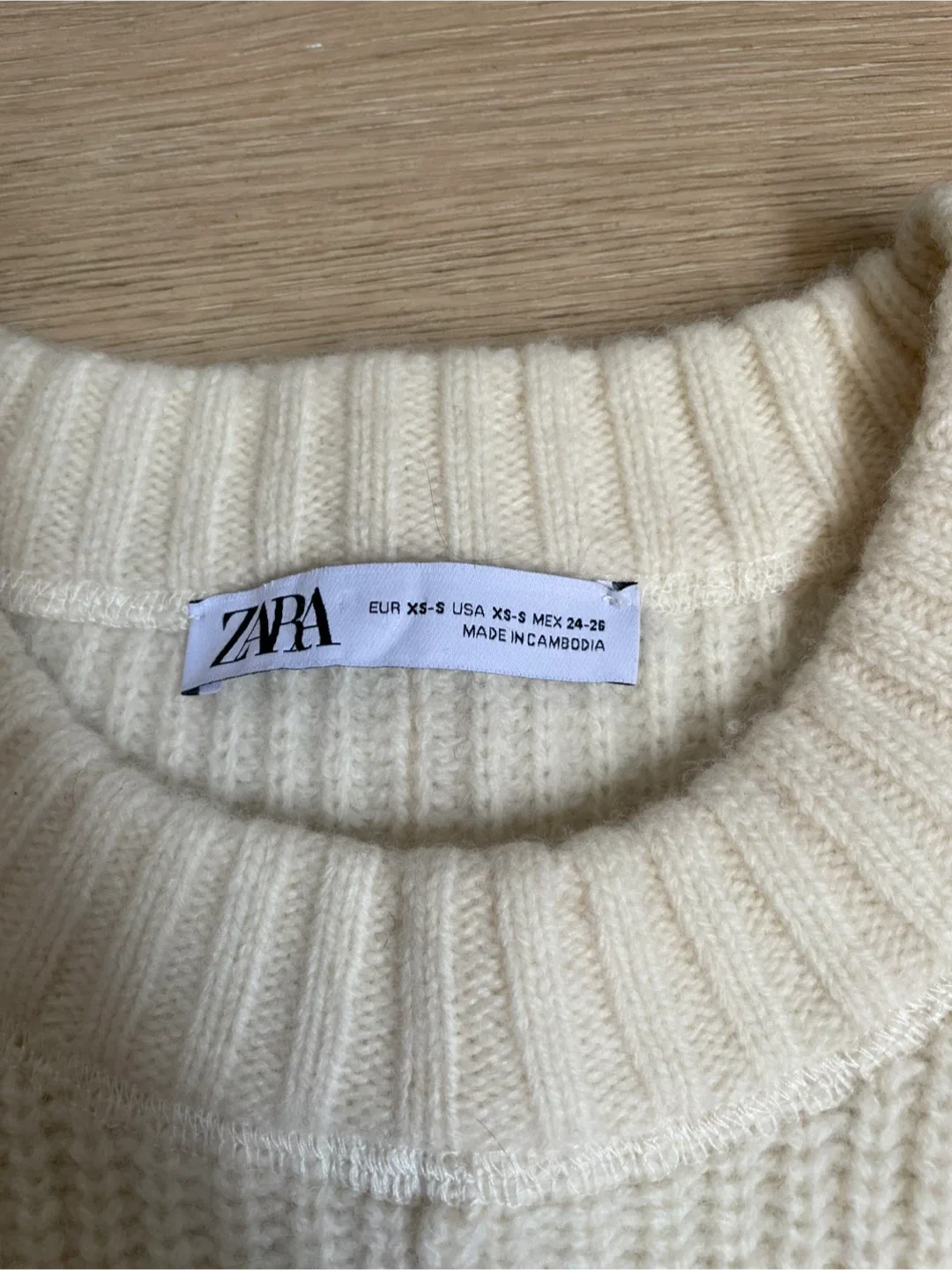 Zara Oversized Chunky Knit - XS image indicator(2)