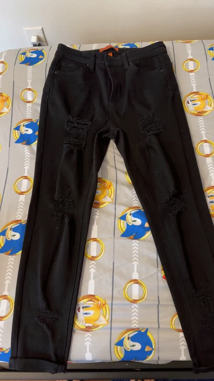 Black Ripped Jeans thumbnail