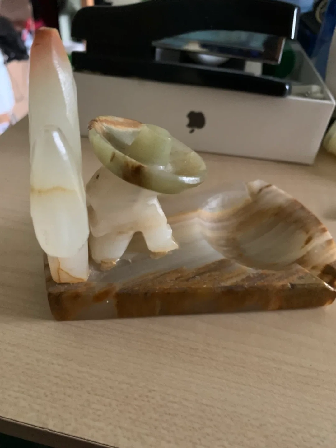 Vintage Onyx Angel Candle Holder image indicator(2)