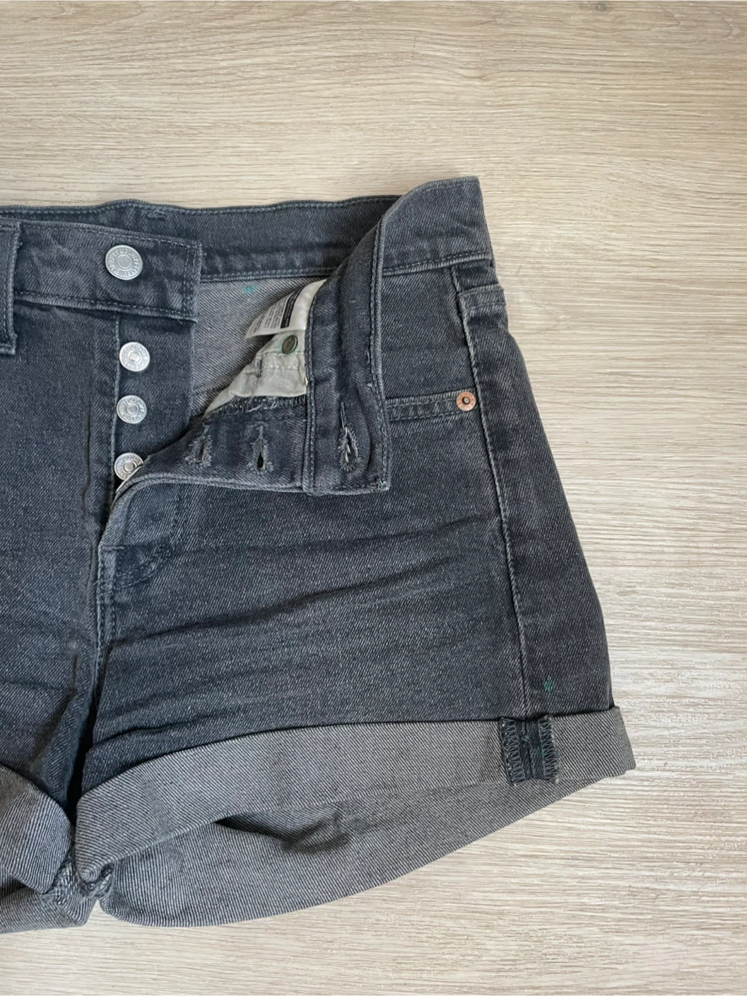 Levi's Black Denim Shorts - size 25 - photo 2