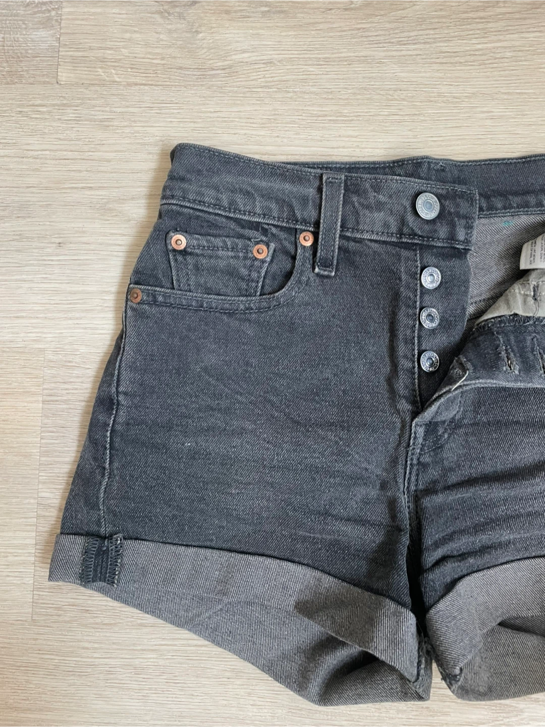 Levi's Black Denim Shorts - size 25 - photo 3