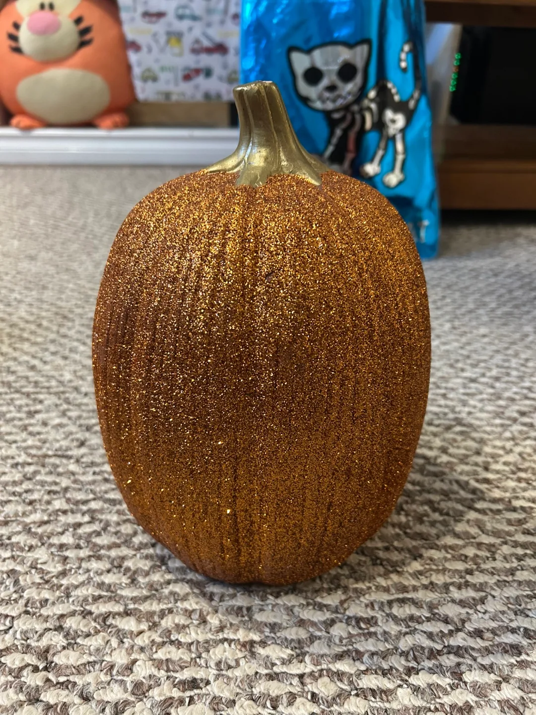 Glittery Pumpkin Candy Bowl image indicator(3)