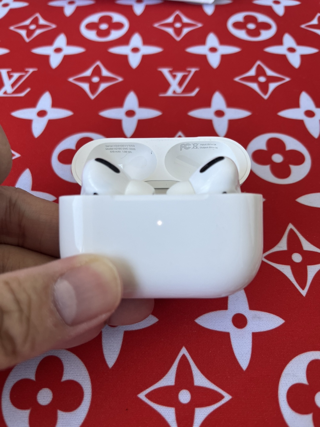 Apple AirPods Pro 1st Gen