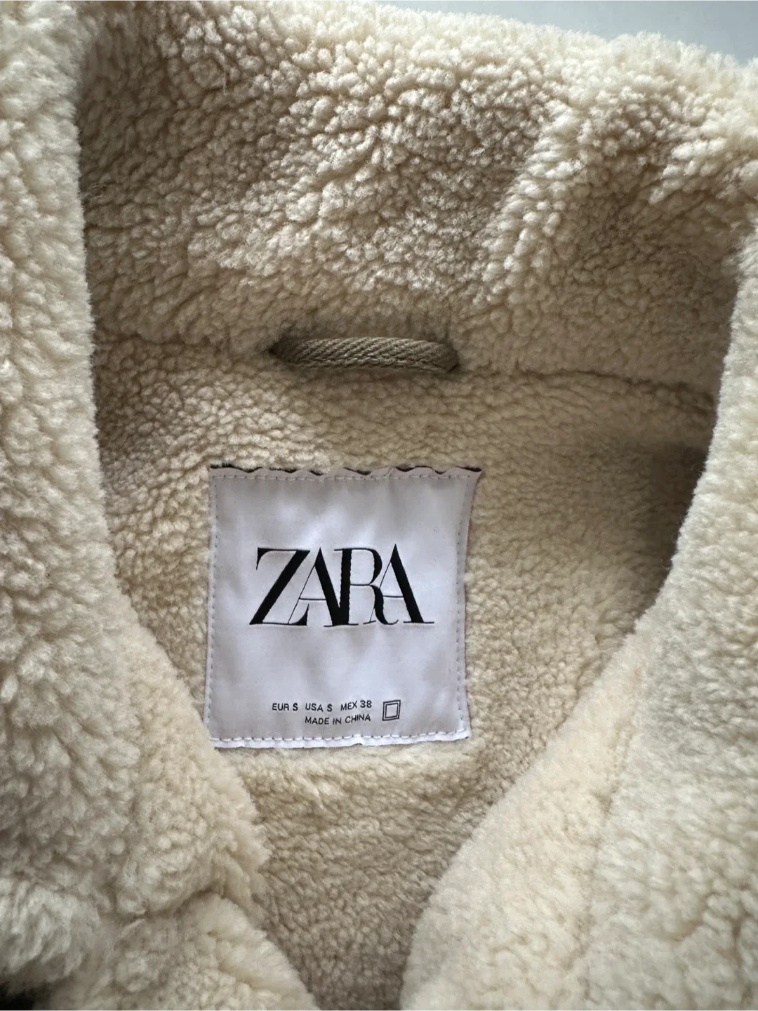 Zara Sherpa Lined Jacket - Size S image indicator(2)