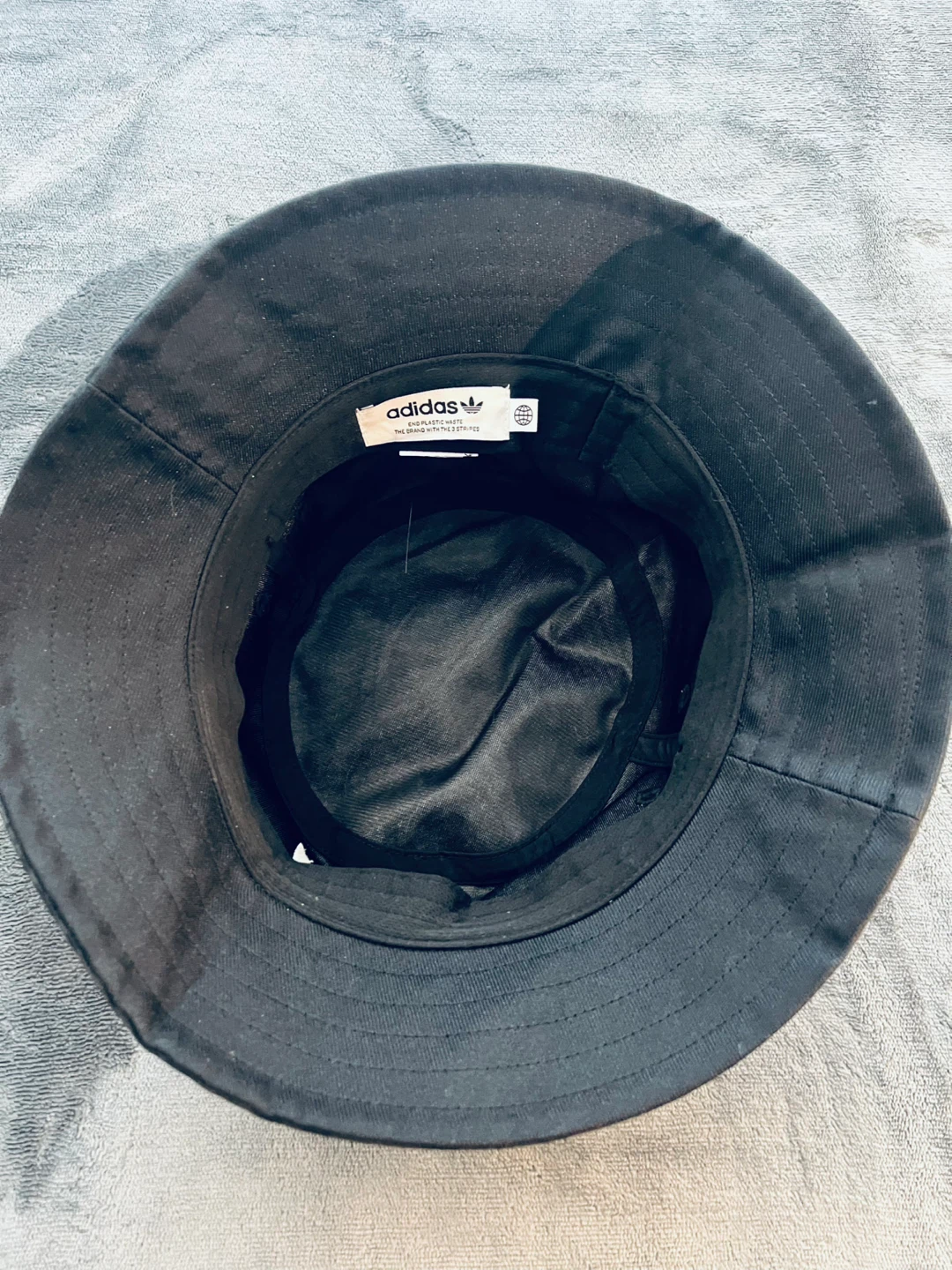 Adidas Black Bucket Hat - photo 2