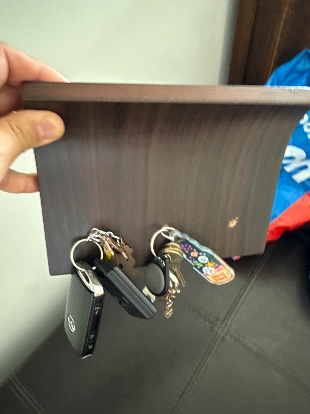 Brown Wooden Key Holder ( magnetic) - photo 2