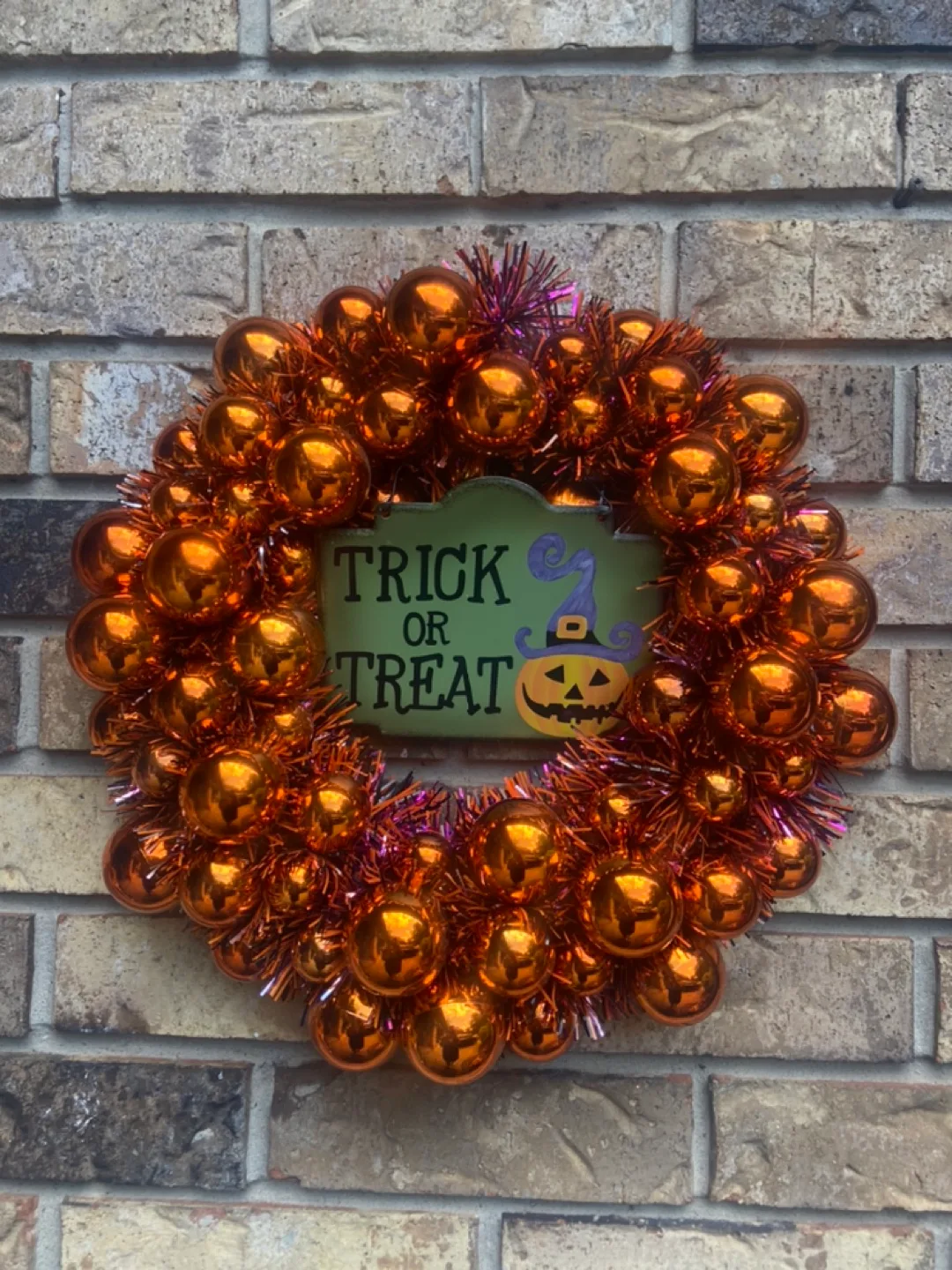 Halloween Wreath - Trick or Treat image indicator(2)