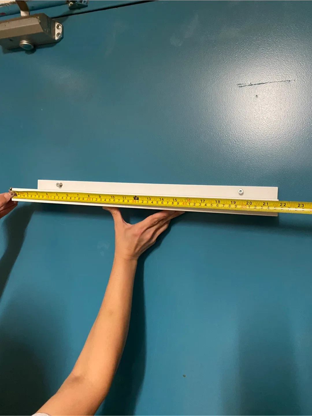 IKEA Ribba White Picture Ledge Shelf - 21 3/4" image indicator(3)