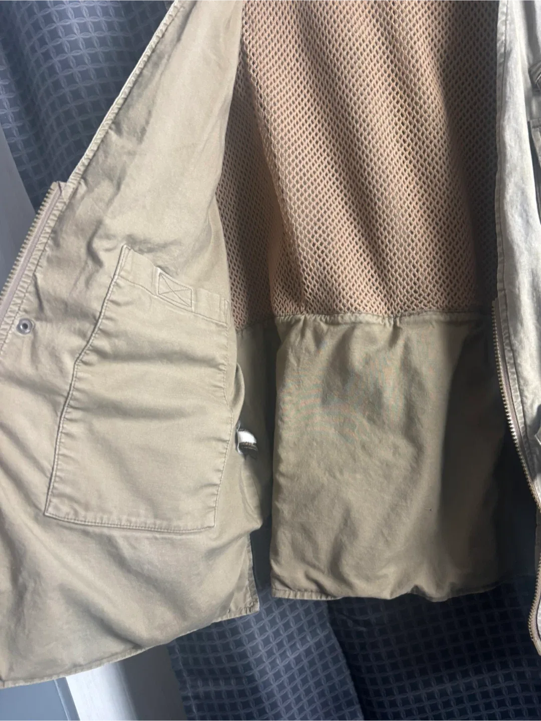 Eddie Bauer Outdoor Outfitter Vest - Size M image indicator(7)