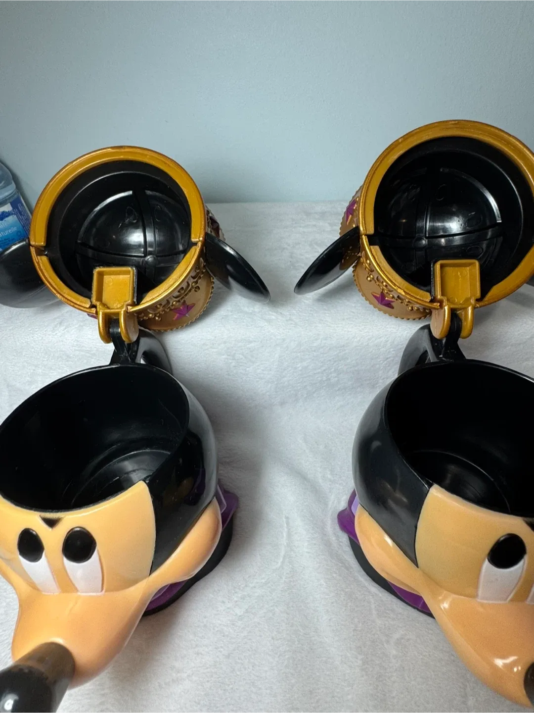 2 mugs Disney On Ice Flip Top Souvenir Mug Mickey Mouse (👑crown) image indicator(8)