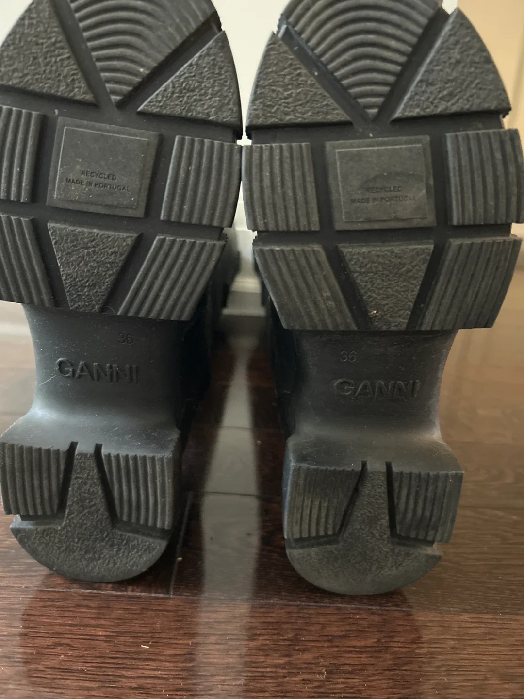 Ganni Black rubber country boots. image indicator(4)