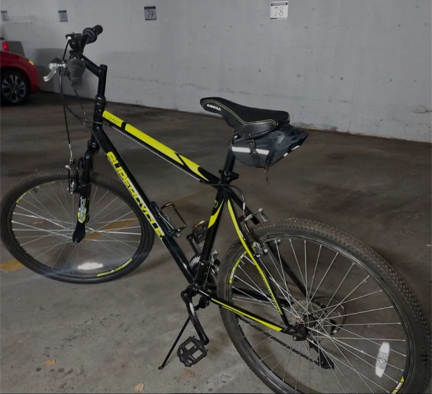 Supercycle Bike, Via Velo Lock, Findway Helmet & Accessories thumbnail