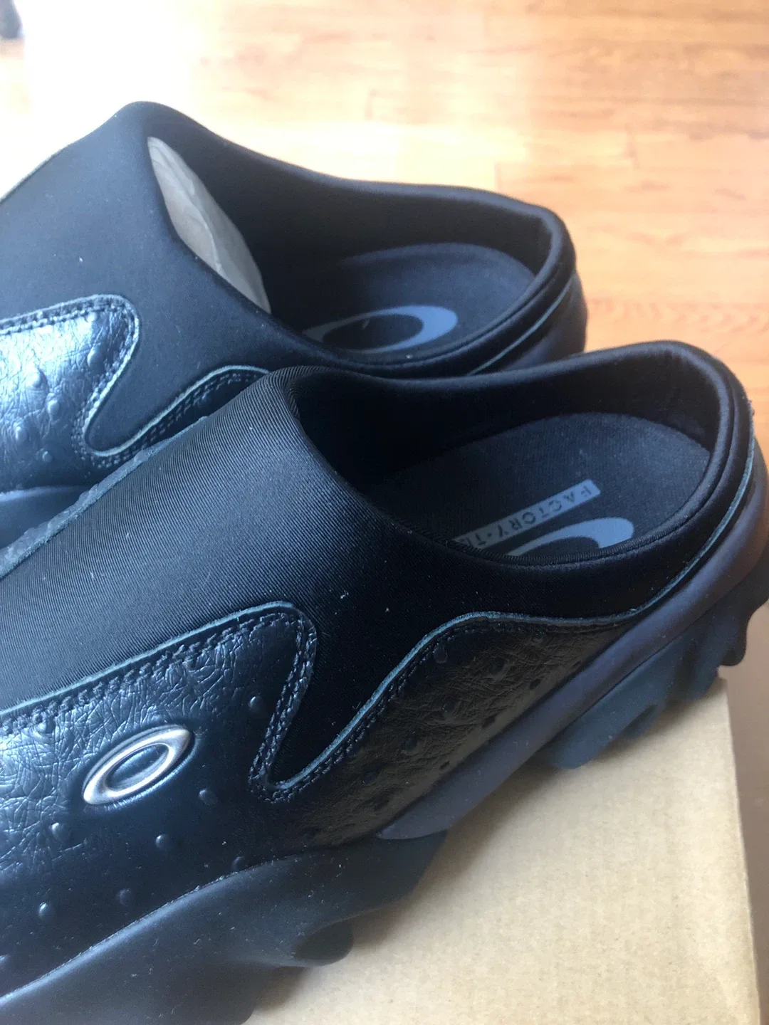 NEW Oakley Factory Ostrich Chop Saw Mules- Original Box image indicator(3)