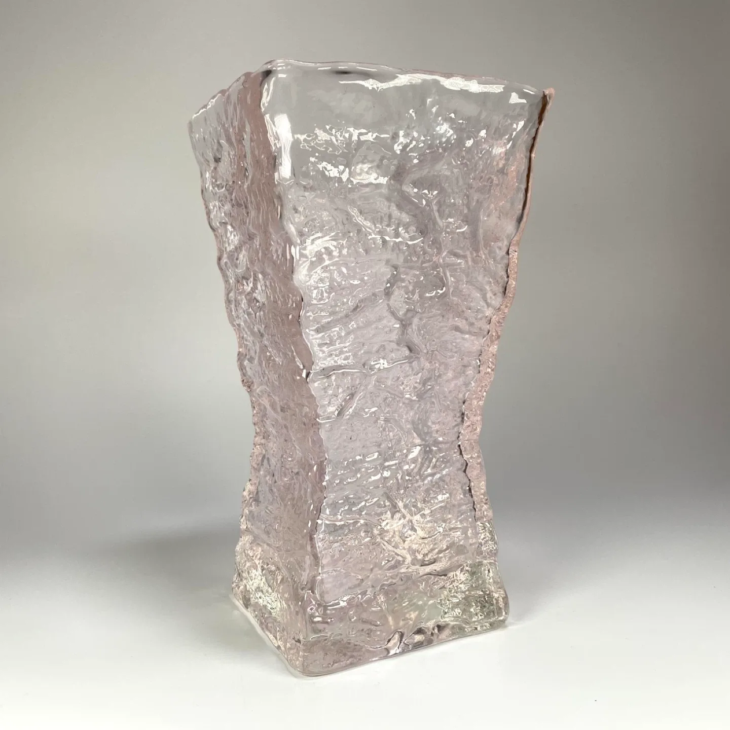 Vintage Pink Bark Glass Vase thumbnail