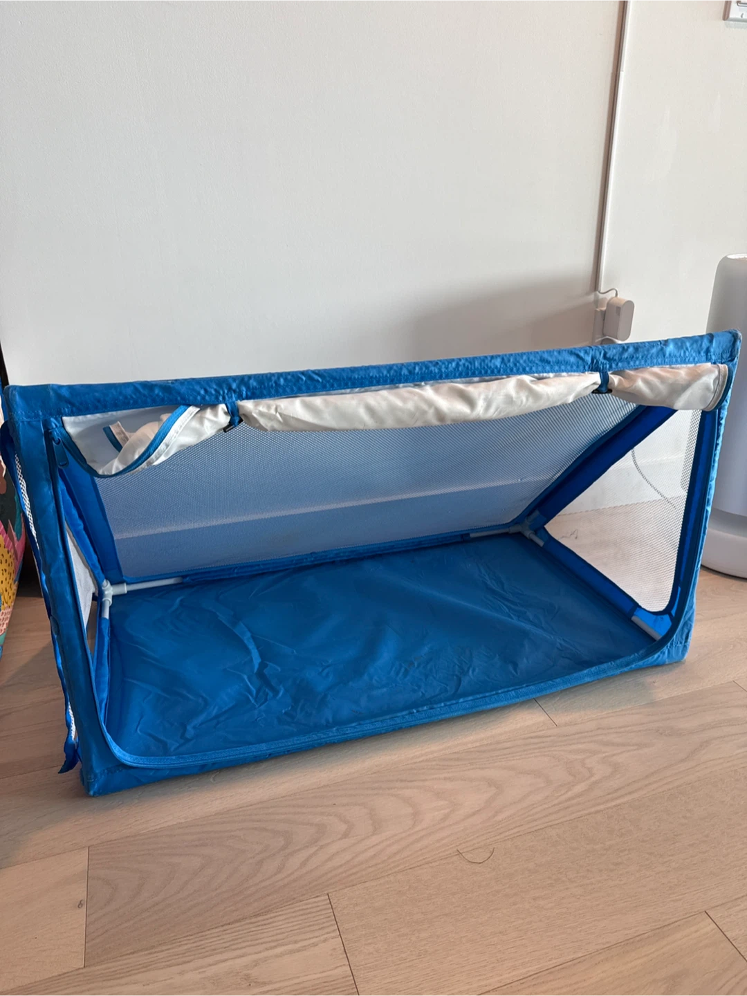 Blue kids portable soccer net